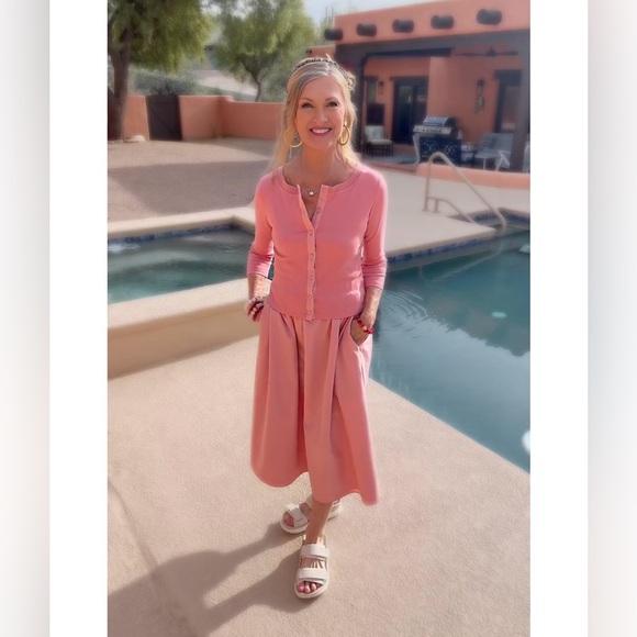 NWT 2PC PINK SKIRT & TOP SET-S - Picture 9 of 16